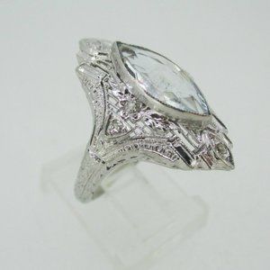 Vintage 18k White Gold Aquamarine with Diamond and Filigree Accents Size 6 3/4